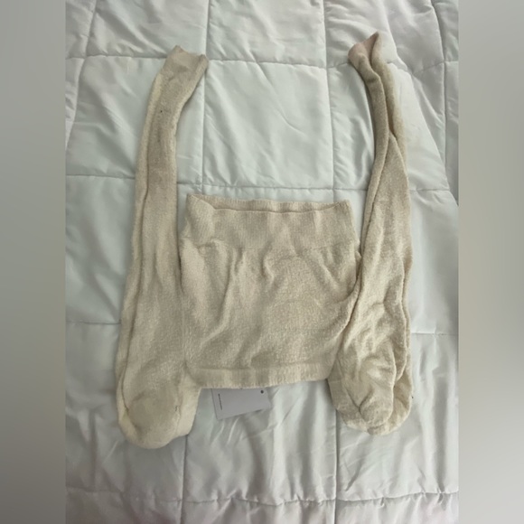 Jules Sweater in Ivory
Lovers and Friends - Picture 2 of 8